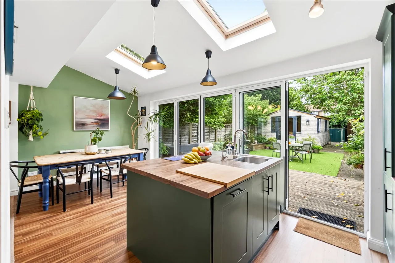 Warren Road, Twickenham, TW2 7DH, photo 2