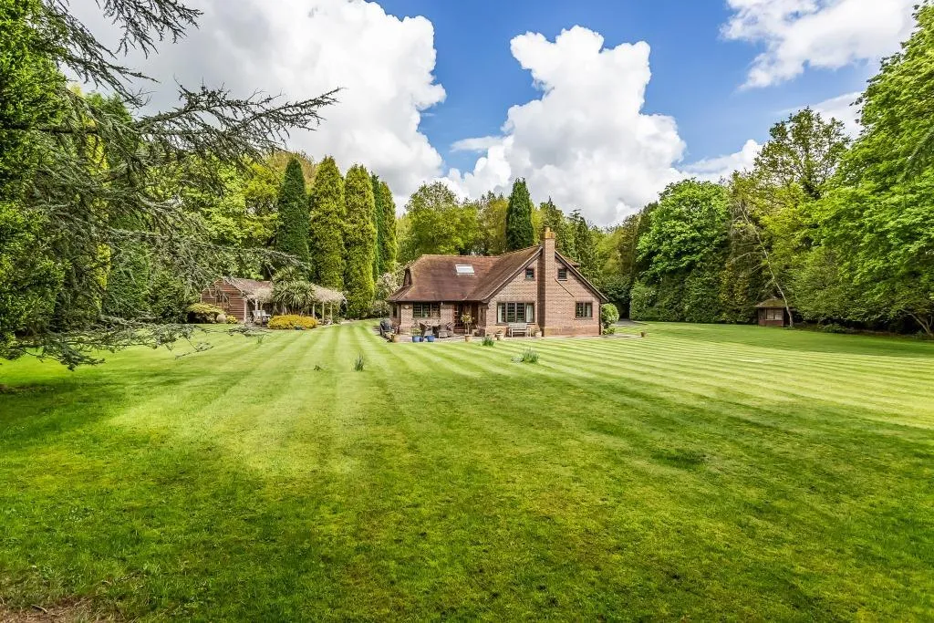 Newdigate Road, Beare Green, RH5, photo 2