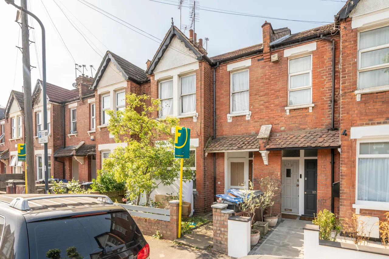 111 Deacon Road, London, photo 2