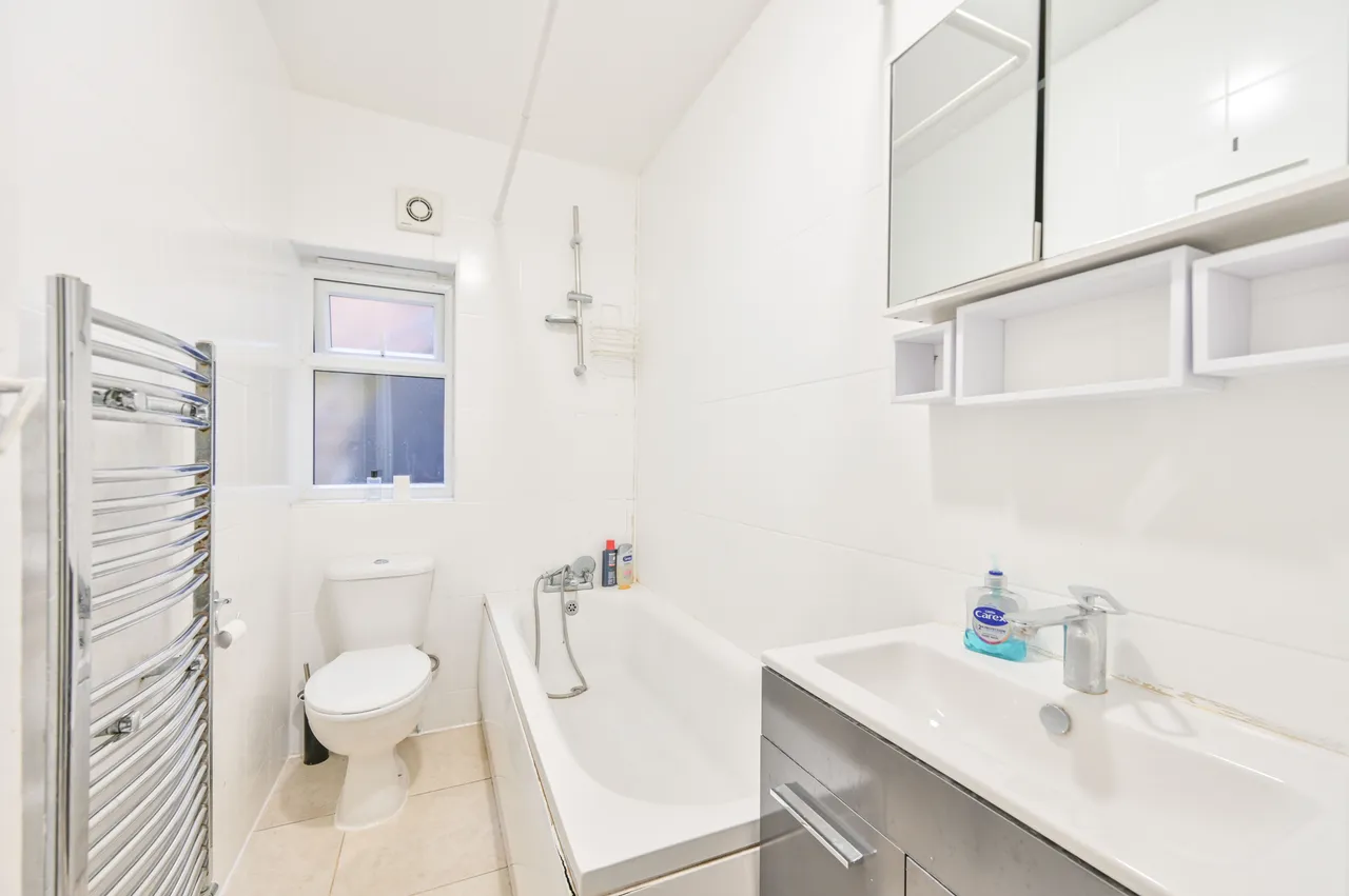 111 Deacon Road, London, photo 6