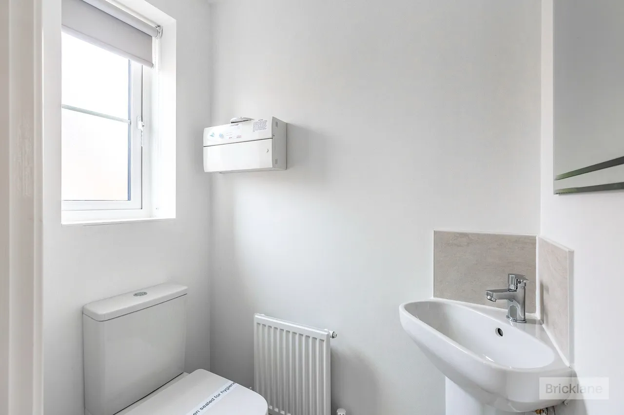 Alva Close, Corby, photo 9