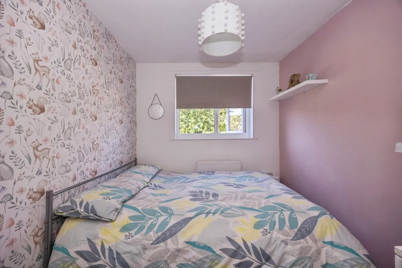 Juniper Square, Havant, PO9, photo 9