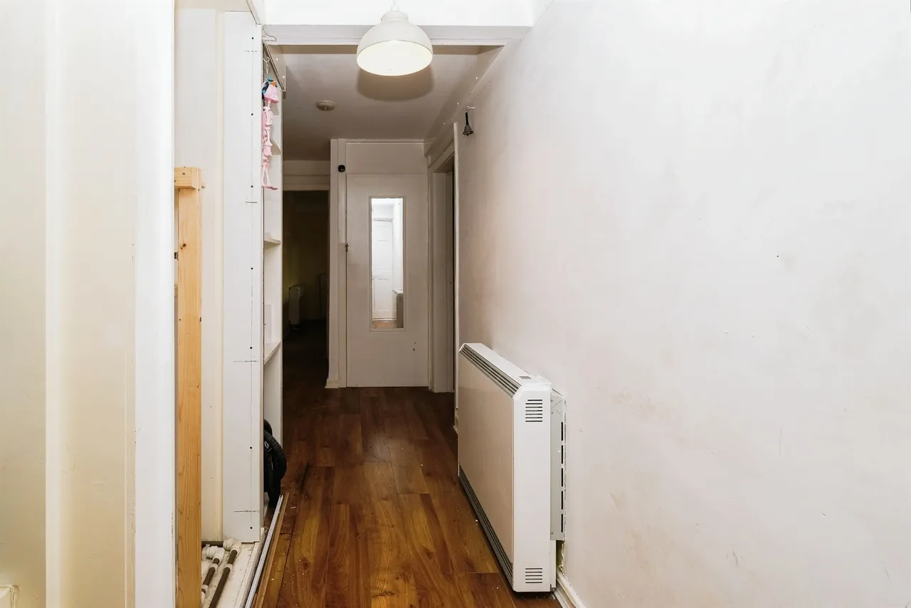 Aigburth Road, Liverpool, L17, photo 2