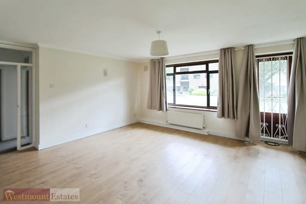 Greenacres, SE9, photo 2