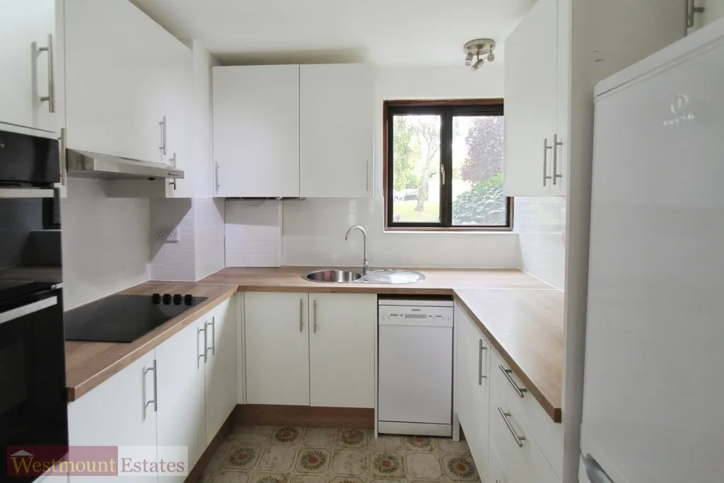 Greenacres, SE9, photo 3