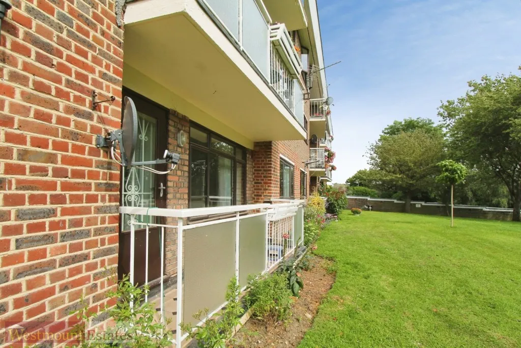 Greenacres, SE9, photo 8