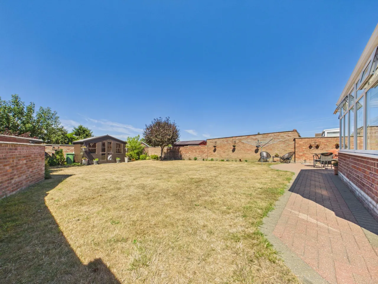 Crestview Drive, Lowestoft, photo 16
