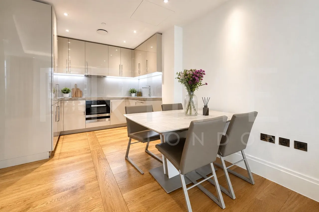 Strand, London, WC2R, photo 2