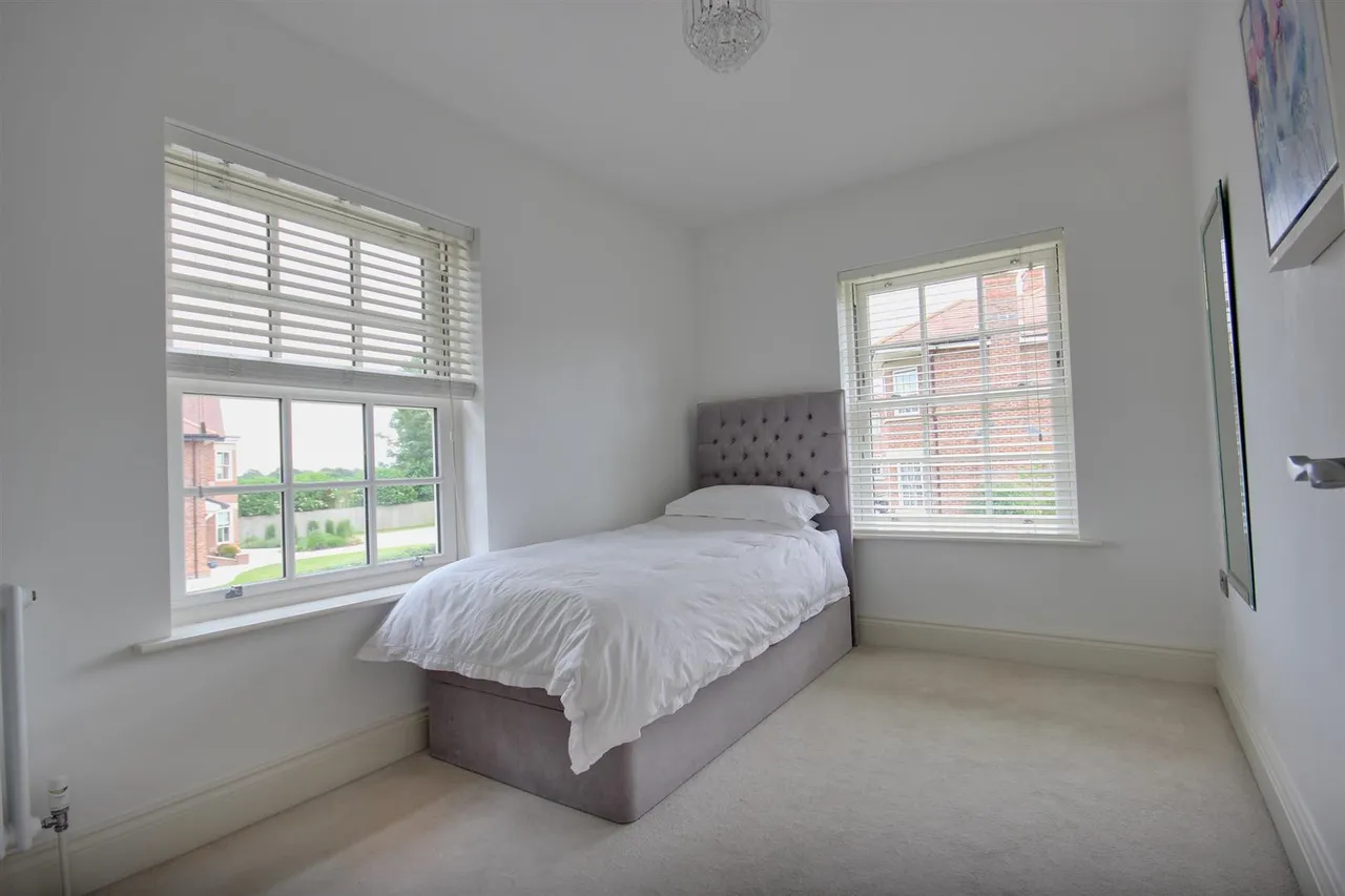 Old College Drive, Beverley, photo 16