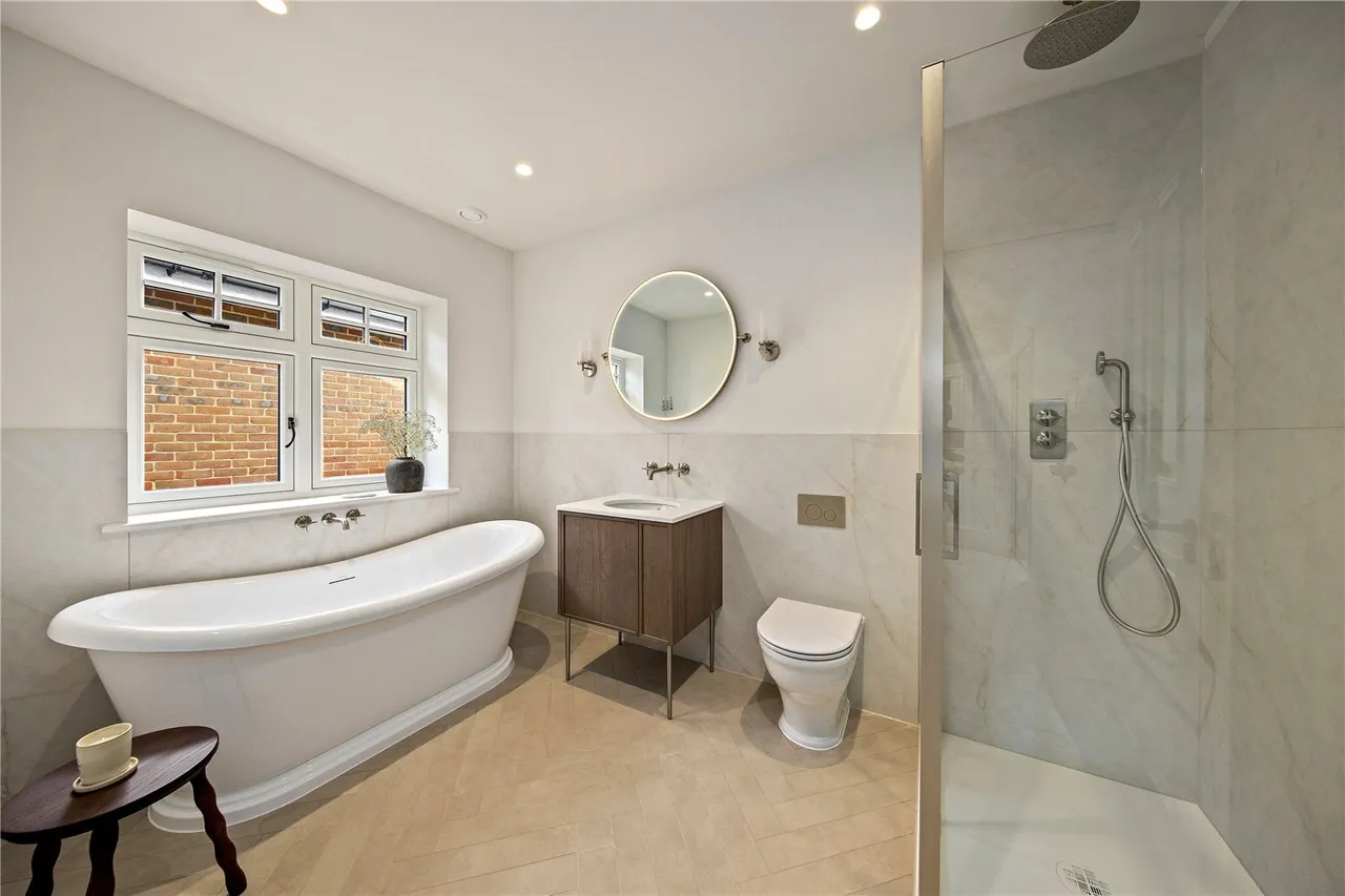 Wensleydale Road, Hampton, TW12, photo 17