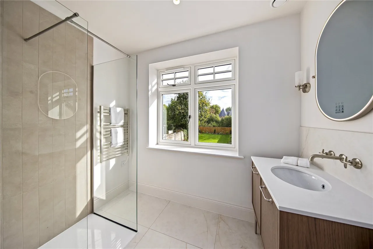 Wensleydale Road, Hampton, TW12, photo 19