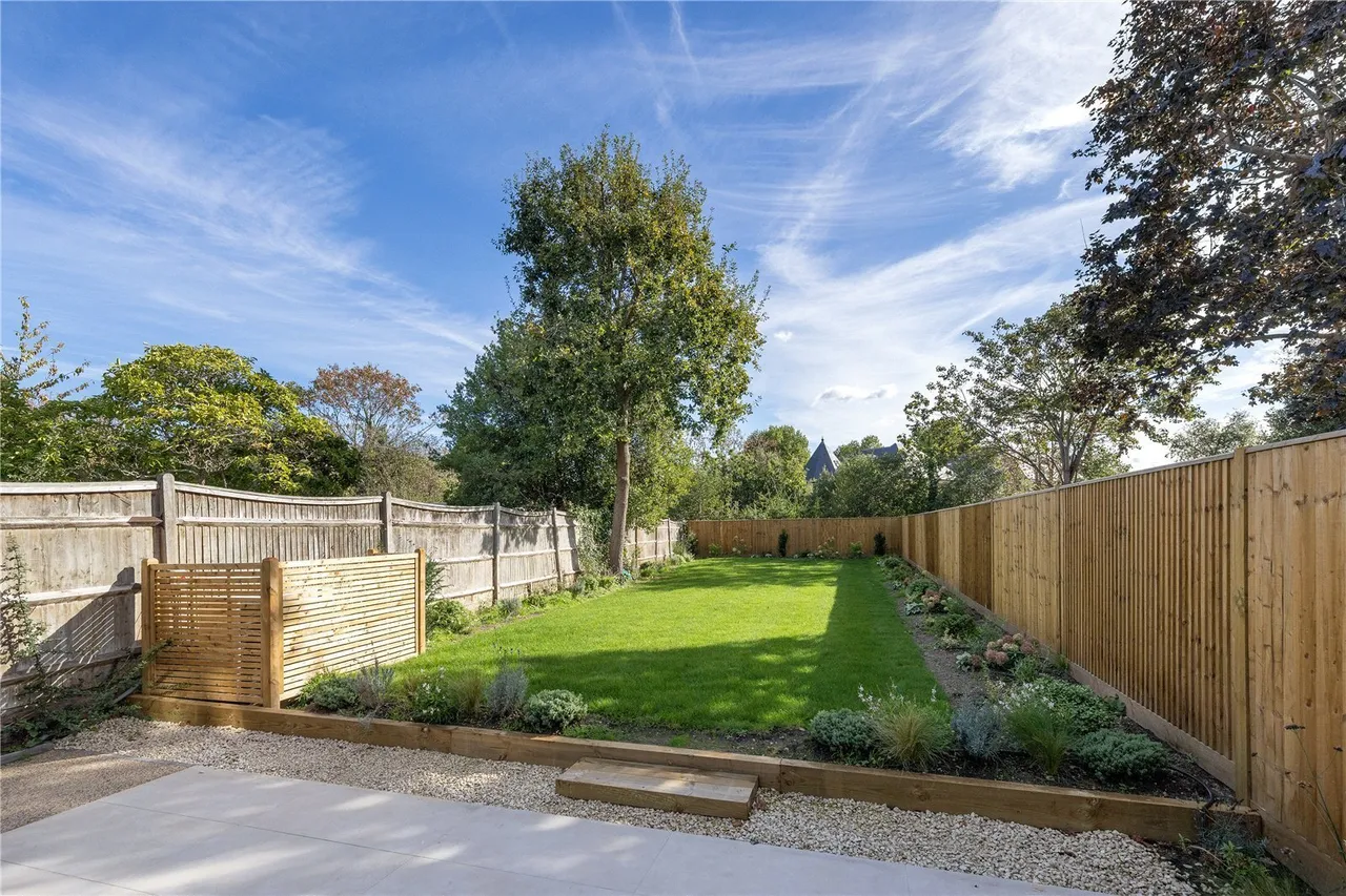 Wensleydale Road, Hampton, TW12, photo 20