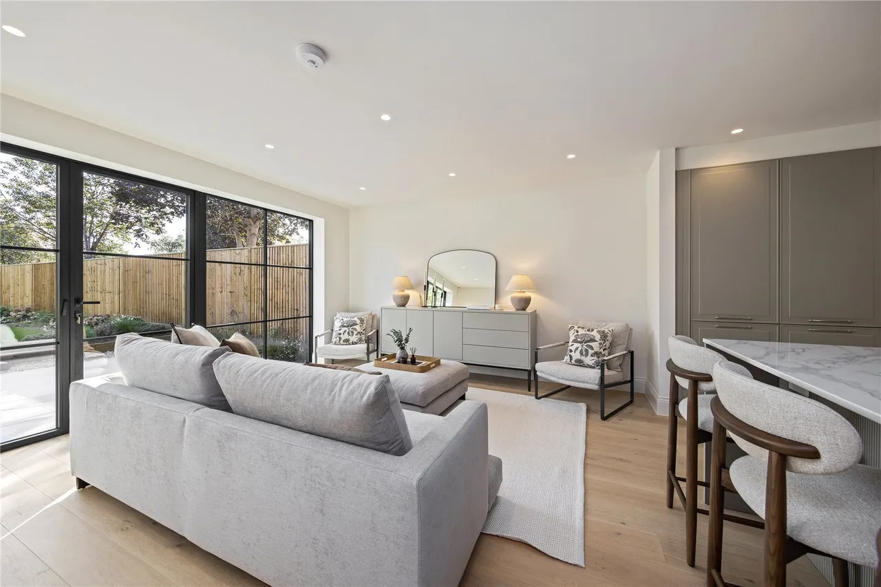Wensleydale Road, Hampton, TW12, photo 10