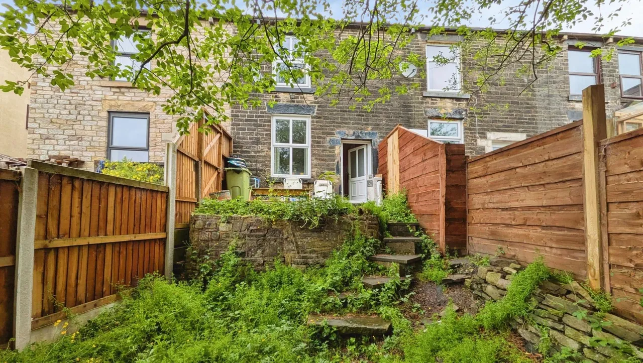 Woodend Street, Oldham, OL4, photo 10