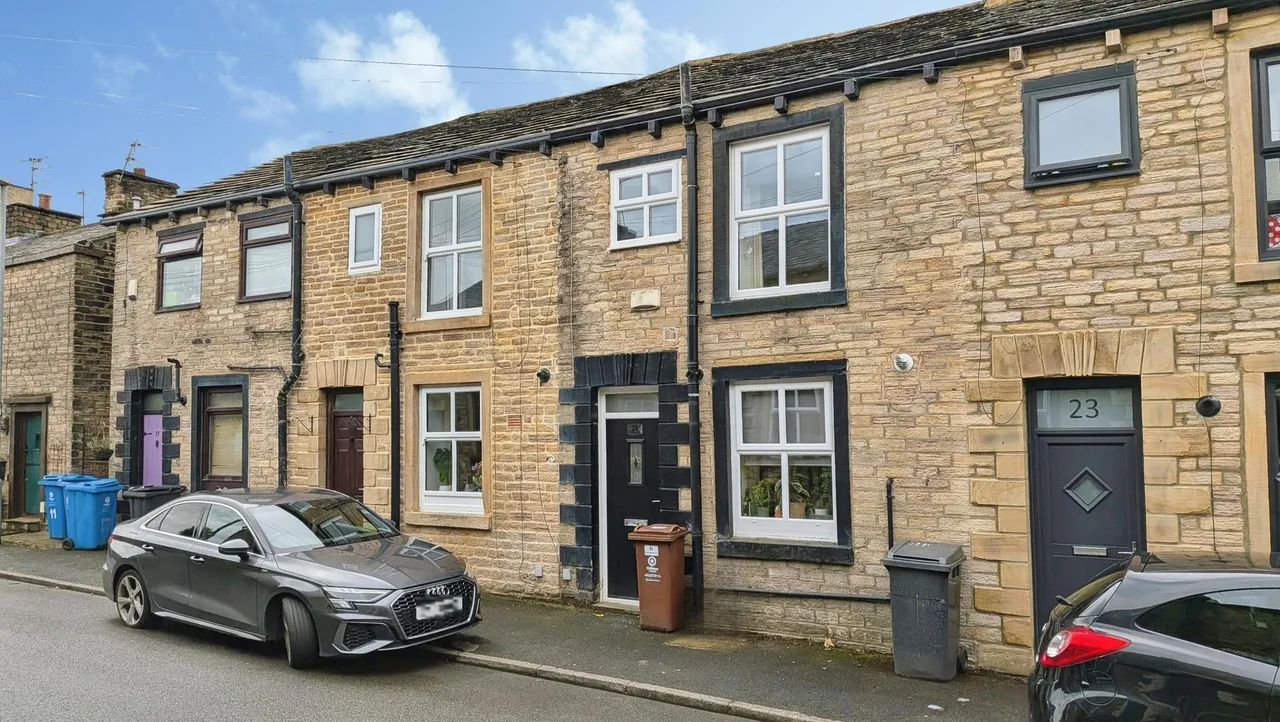 Woodend Street, Oldham, OL4, photo 2