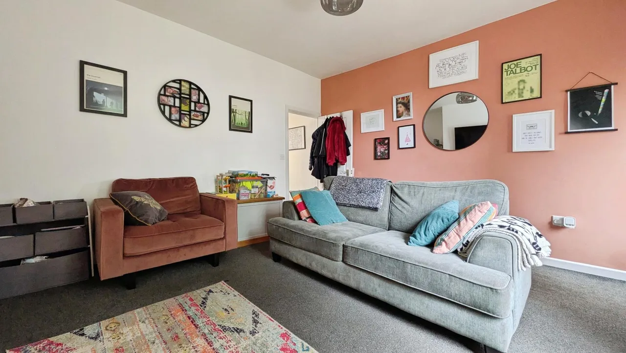 Woodend Street, Oldham, OL4, photo 3