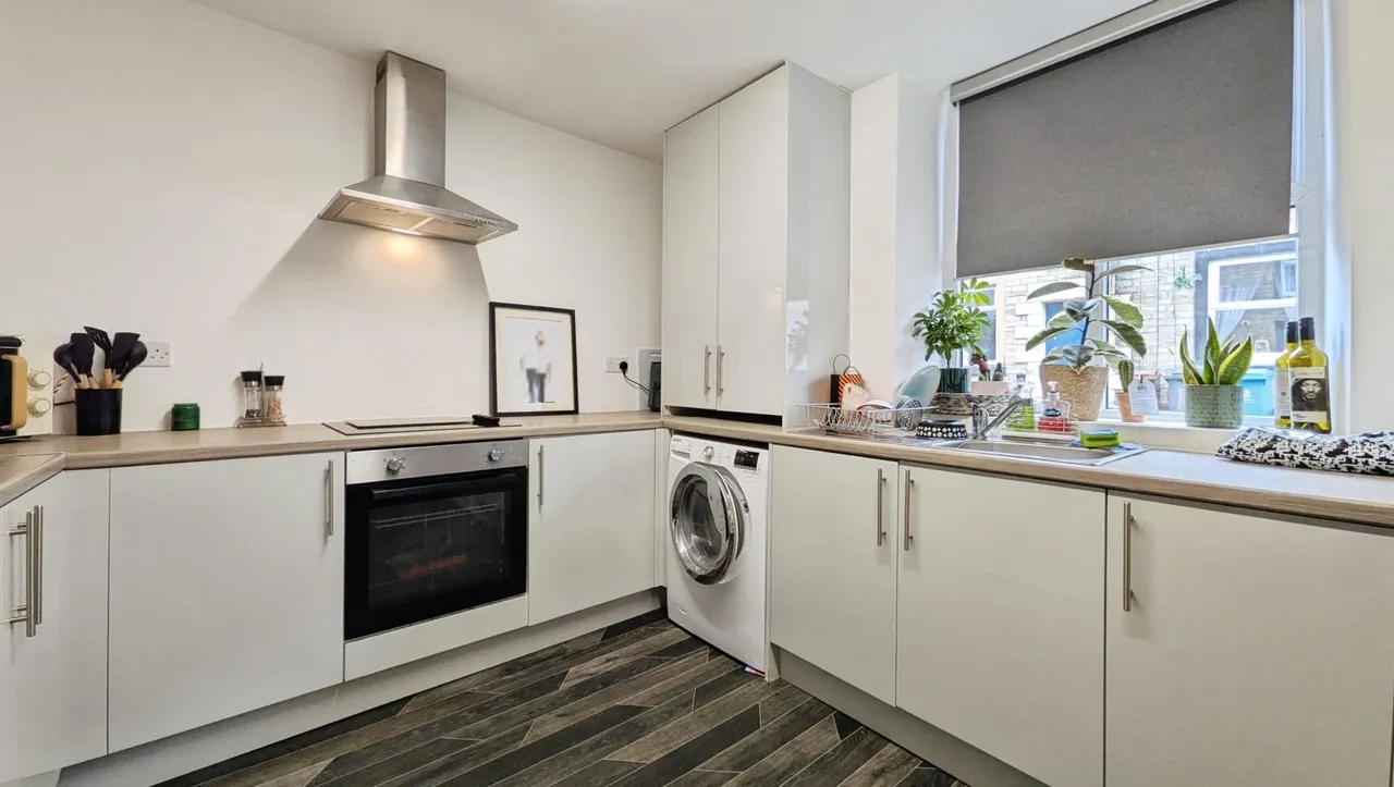 Woodend Street, Oldham, OL4, photo 4