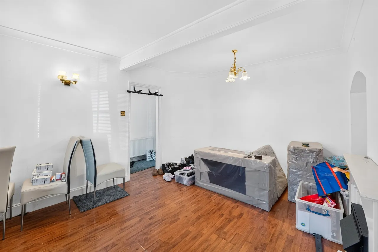 Dorchester Road, Morden, SM4, photo 16