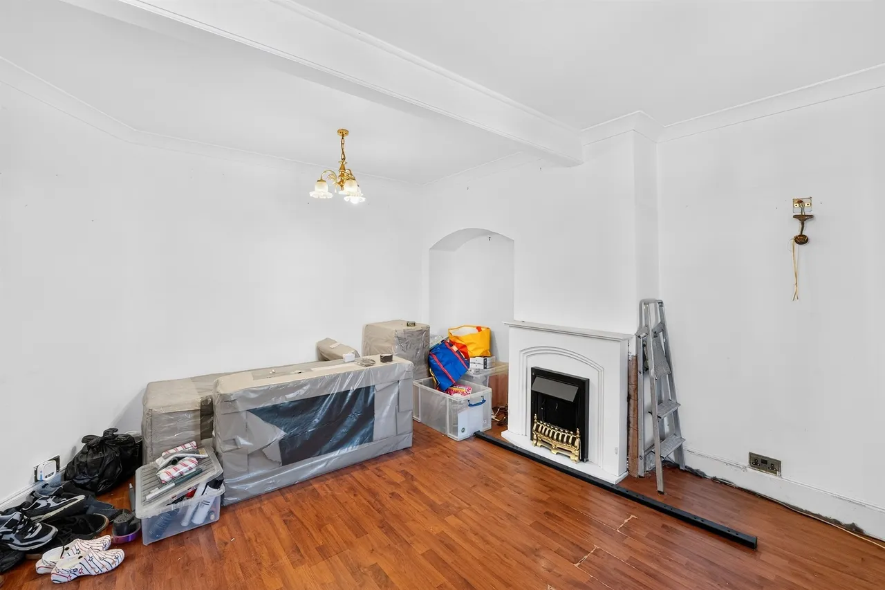 Dorchester Road, Morden, SM4, photo 15