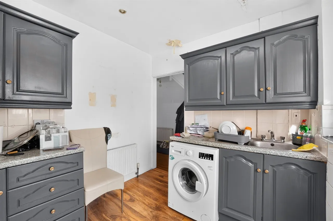 Dorchester Road, Morden, SM4, photo 19
