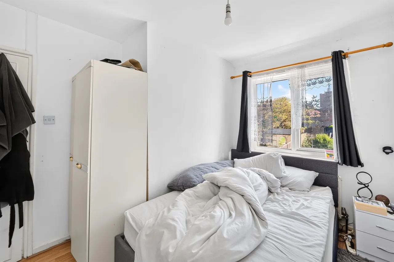 Dorchester Road, Morden, SM4, photo 12