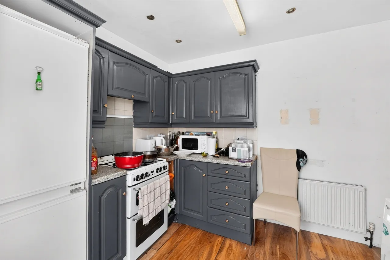 Dorchester Road, Morden, SM4, photo 18