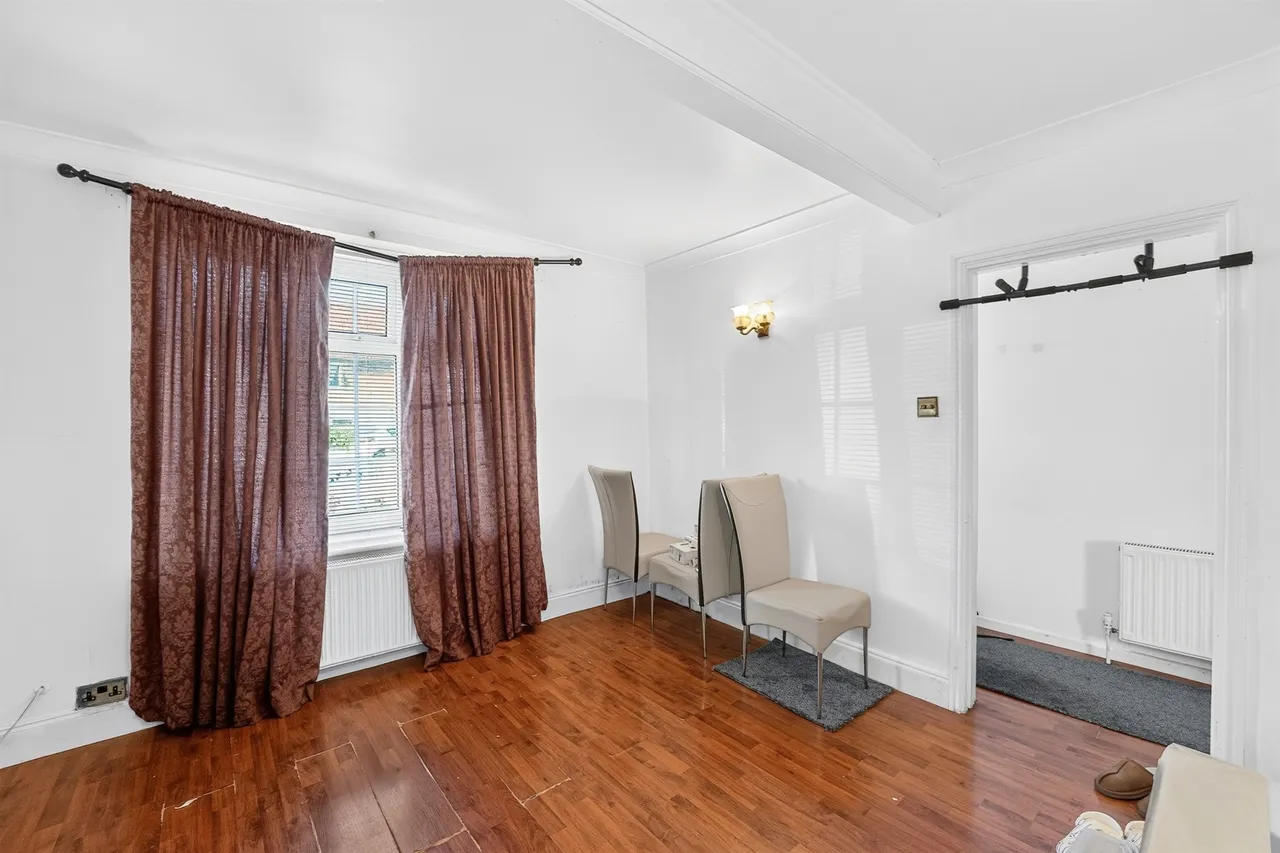 Dorchester Road, Morden, SM4, photo 17