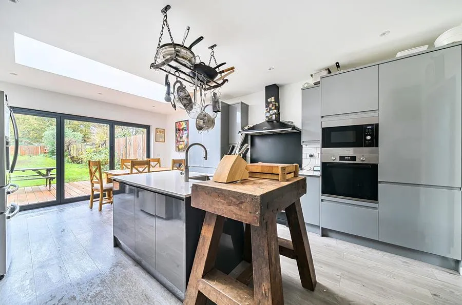 Grant Road, Crowthorne, RG45, photo 2