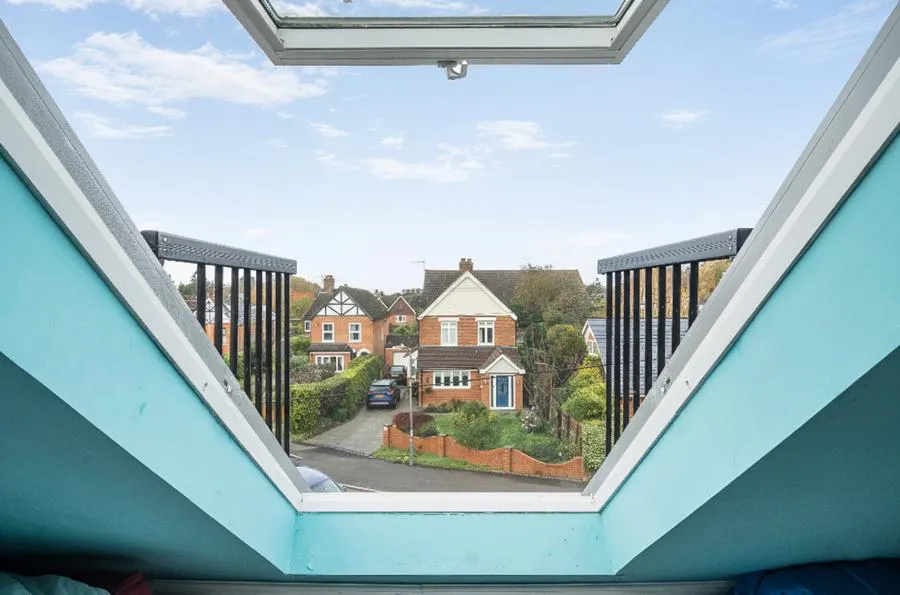 Grant Road, Crowthorne, RG45, photo 20
