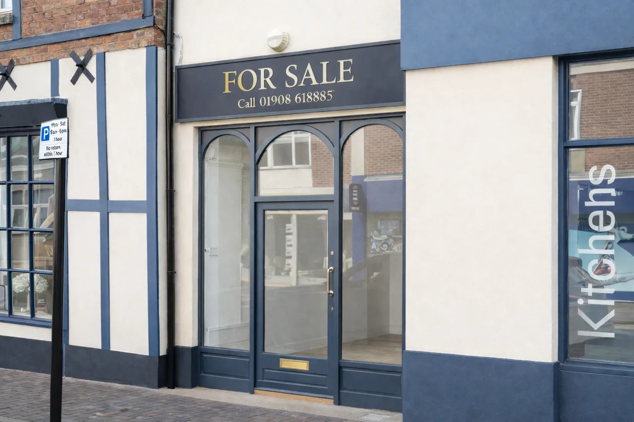 St. John Street, Newport Pagnell, MK16, photo 5