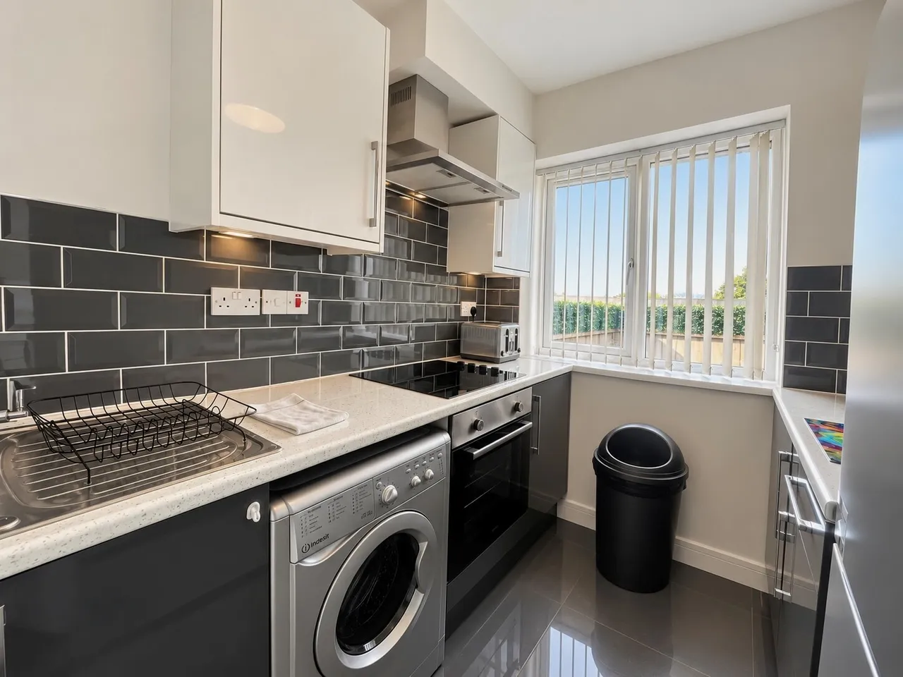 2 bed flat to rent, Lakeside, Cardiff, CF23