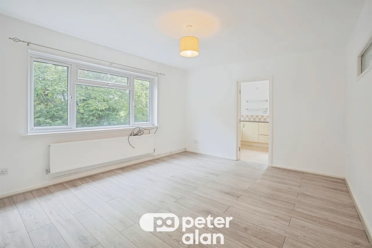 Park Lane, Cardiff, CF14, photo 2