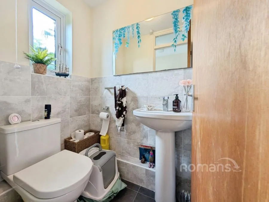 Chilcombe Way, Lower Earley, RG6, photo 13