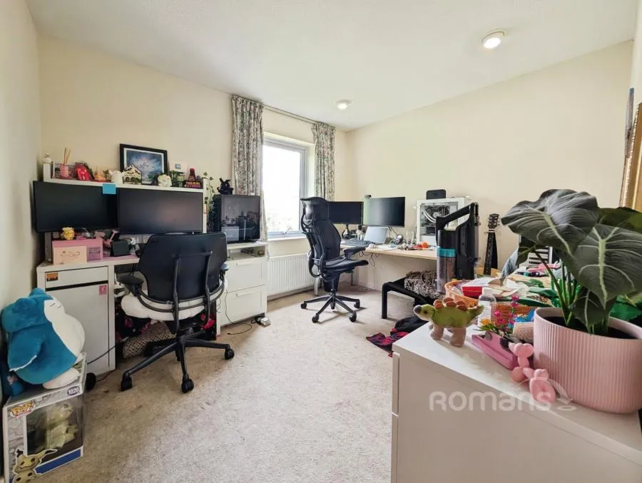 Chilcombe Way, Lower Earley, RG6, photo 11