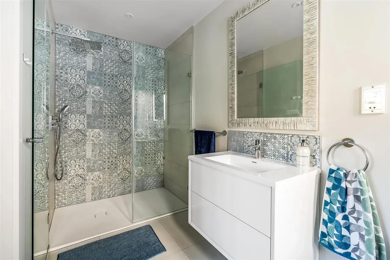Yarm Way, Leatherhead, KT22, photo 17