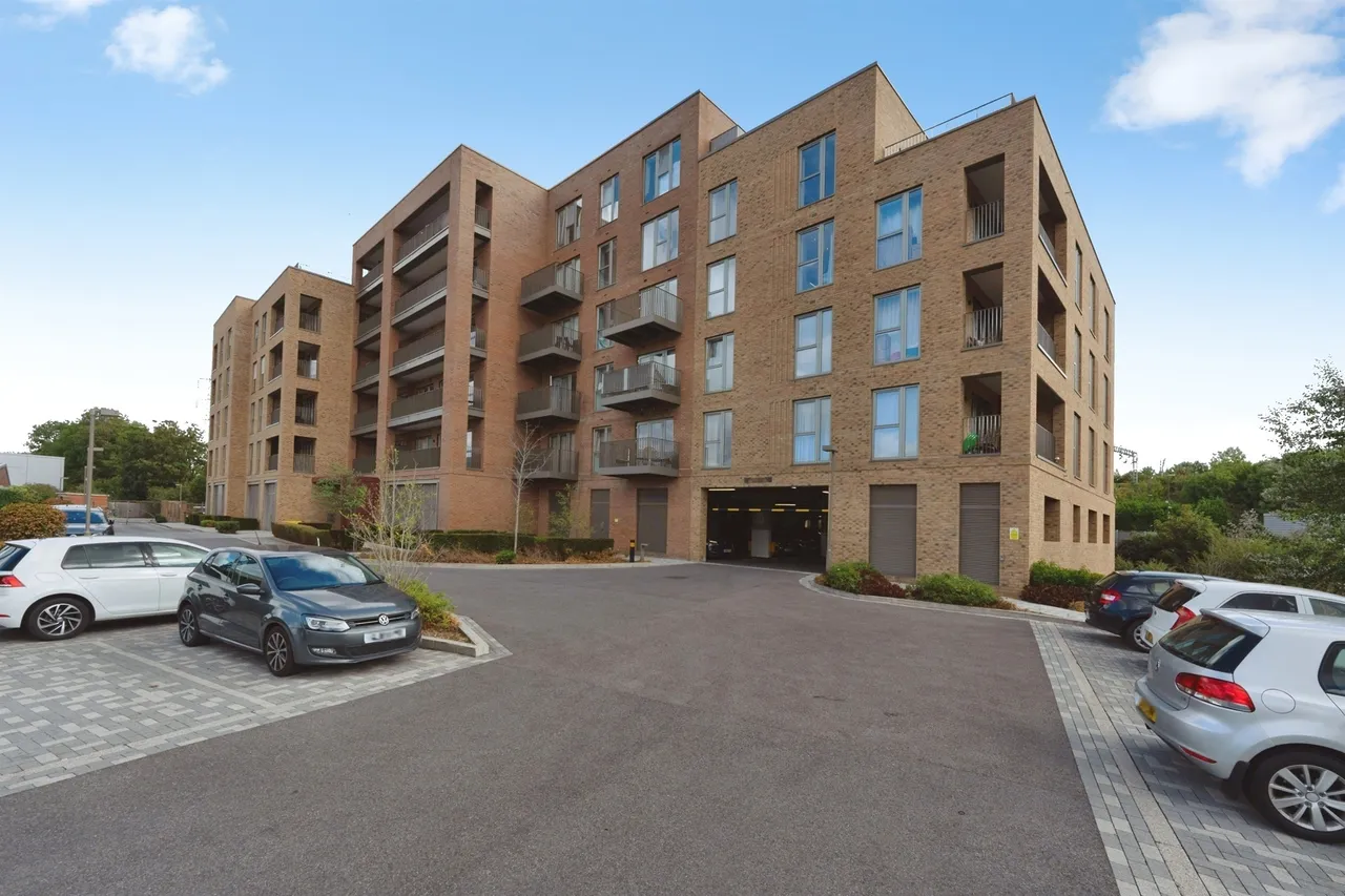Frogmore Avenue, Watford, WD17, photo 16
