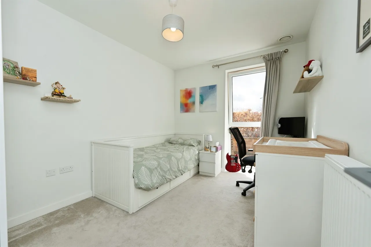 Frogmore Avenue, Watford, WD17, photo 11