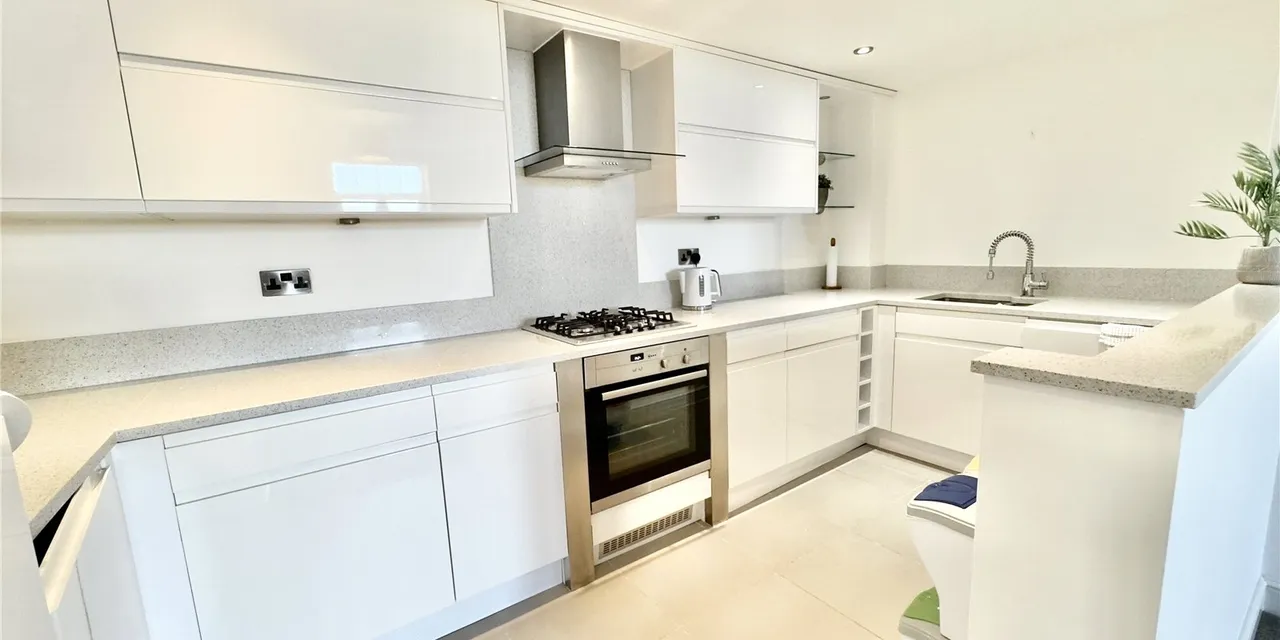 Grenfell Park, Parkgate, CH64, photo 4