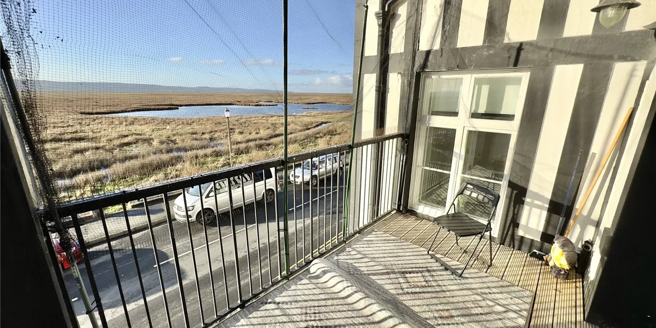 Grenfell Park, Parkgate, CH64, photo 6