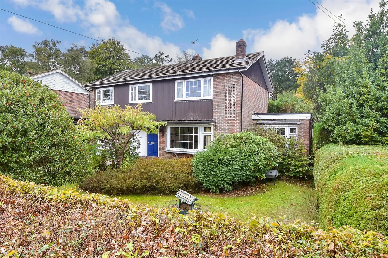4 bed house for sale, St. John's Road, Crowborough, TN6