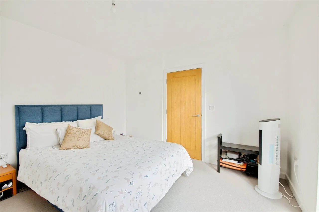 Woodhouse Road, London, N12, photo 10