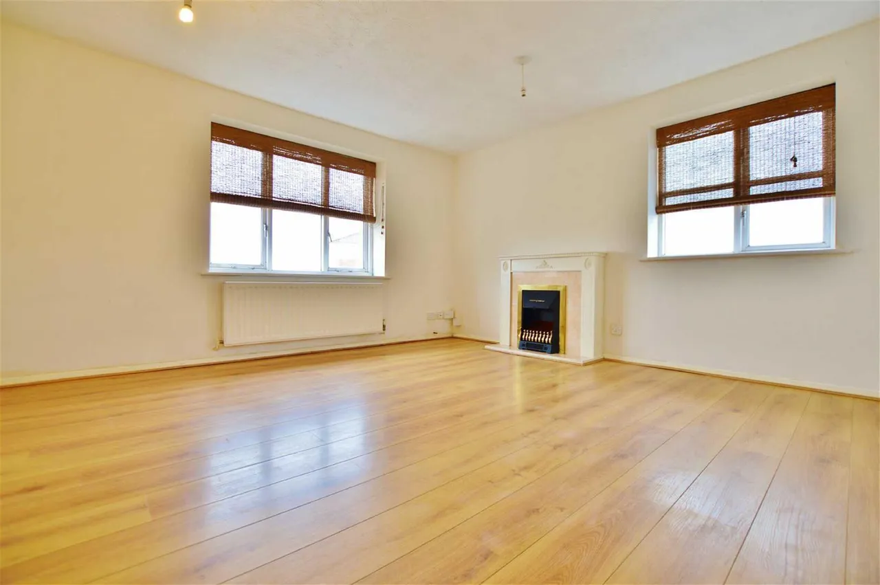 Cobham Close, Cippenham, photo 2