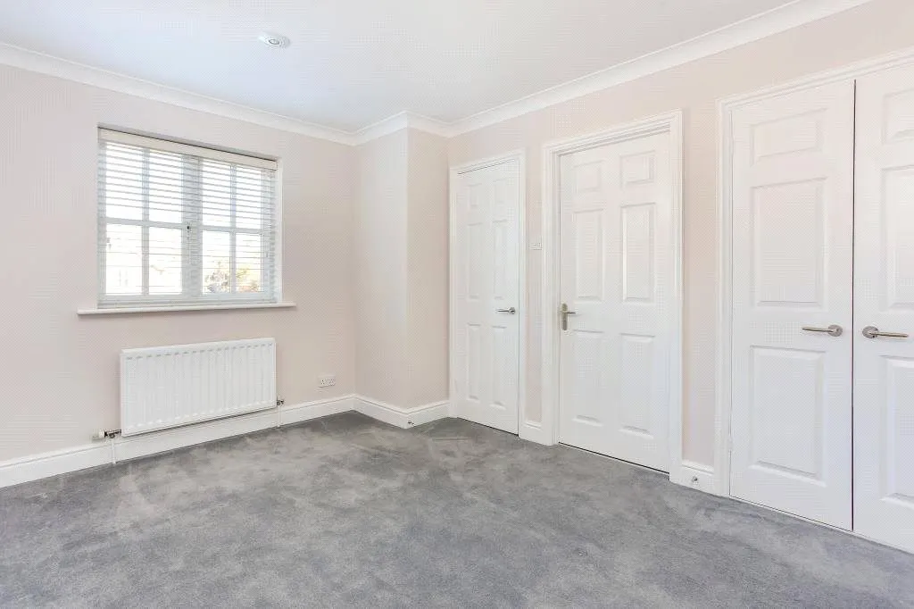 Guards Court, Sunningdale, Berkshire, SL5 0ES, photo 6