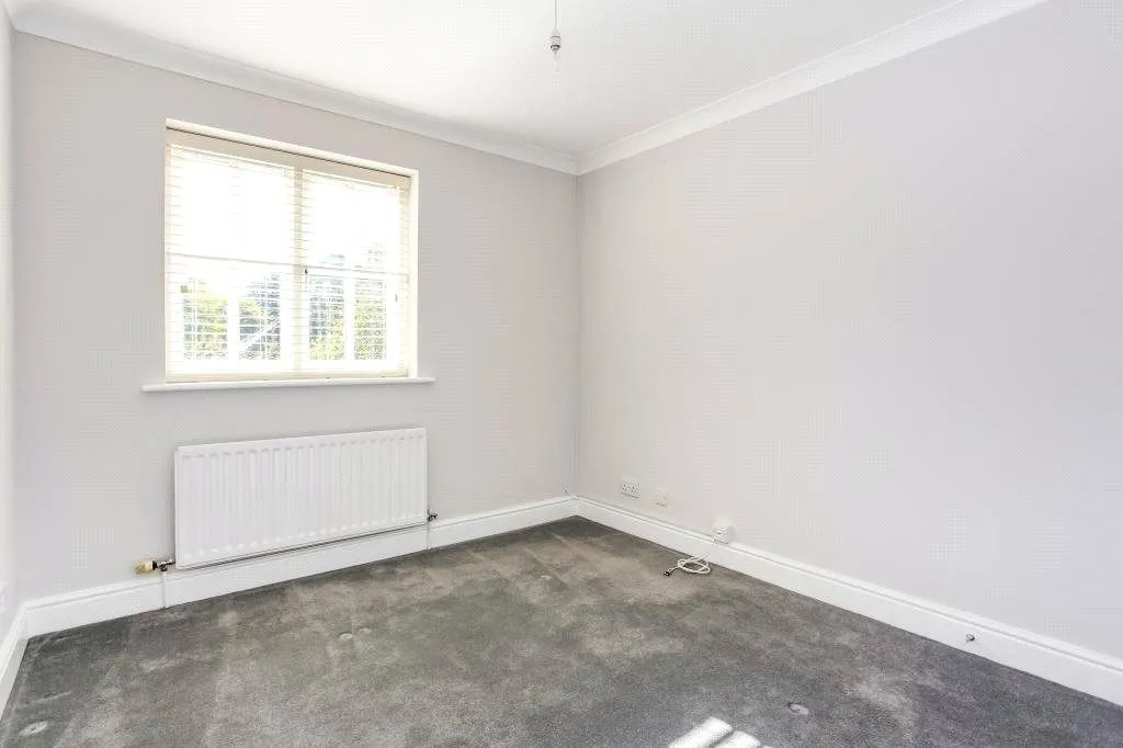 Guards Court, Sunningdale, Berkshire, SL5 0ES, photo 5