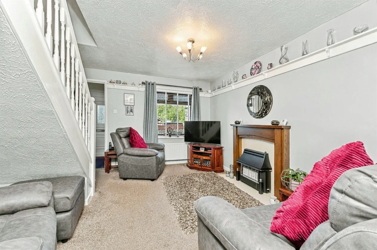 Manorley Lane, Bradford, BD6, photo 2