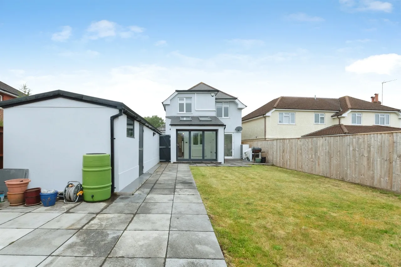 Cornelia Crescent, Poole, BH12, photo 17
