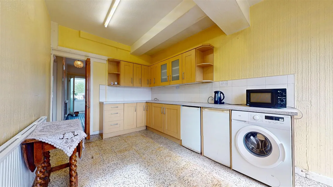 Wynne Road, Dentons Green, WA10, photo 18