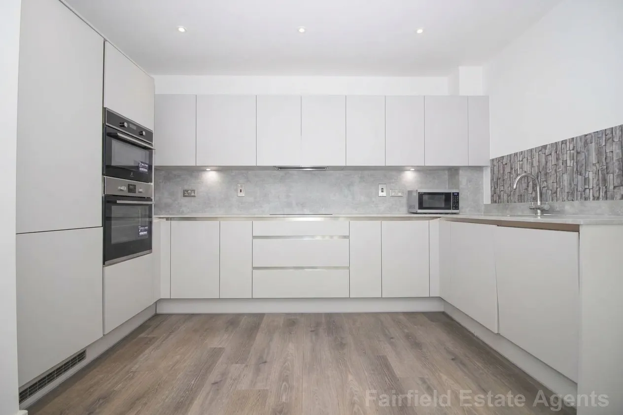 Tom Lake Way, Watford, WD19, photo 3