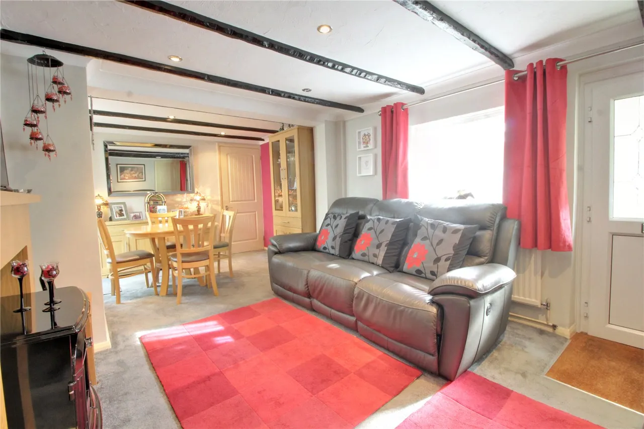 Folly Lane North, Farnham, Surrey, GU9 0HU, photo 7