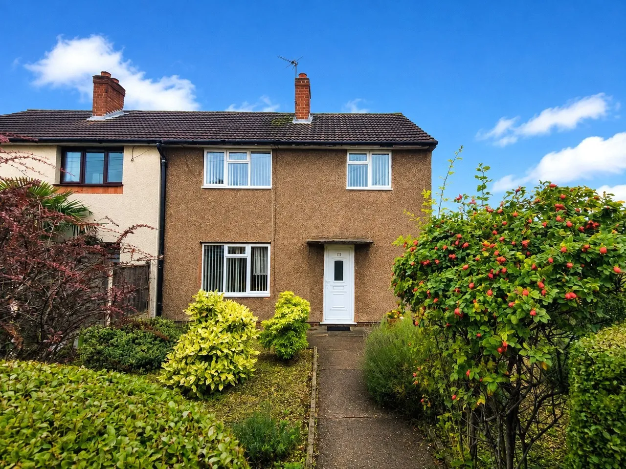 3 bed house for sale, Smillie Place, Cannock, WS11